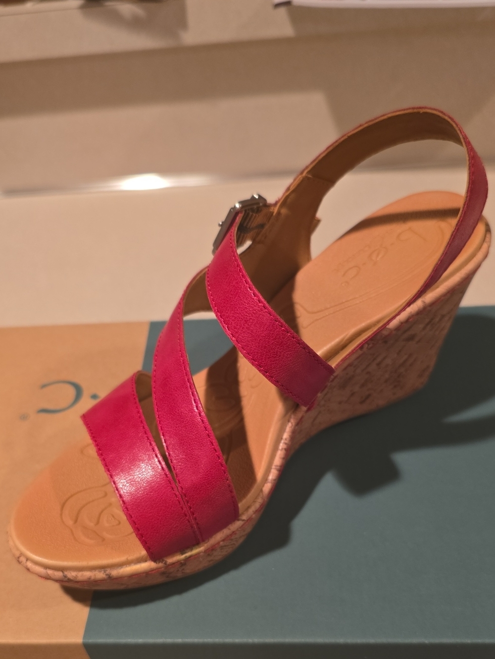 b.o.c. (by Born) Schirra Cork Wedge Sandals-Size 8- Red